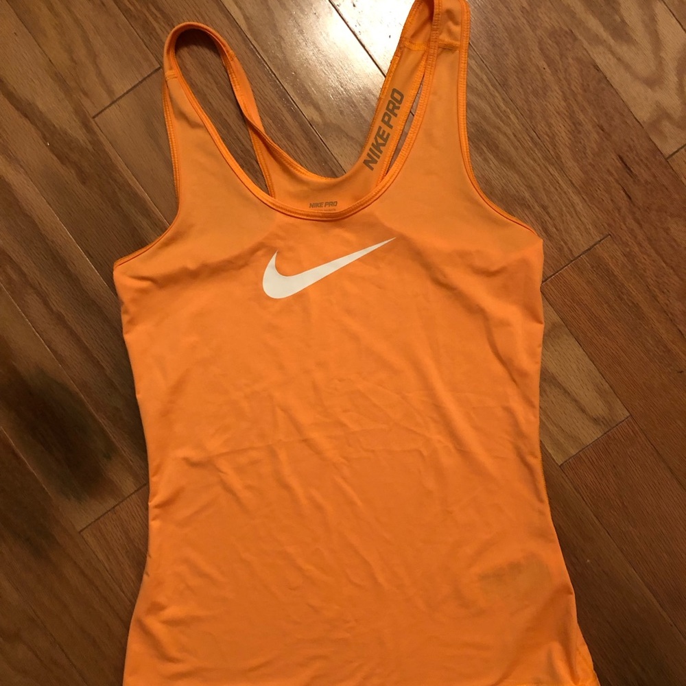 Nike Pro Women’s Tank Top